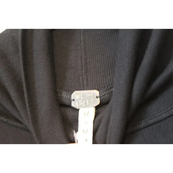 We The Free People Alameda Dolman Sleeve Turtleneck Top Black Medium H12840 - Picture 7 of 16